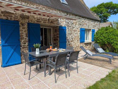 Maison historique avec jardin secret à Limerzel