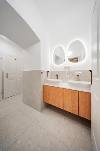 HOME1 - Le Copernicó Boutique Hostel