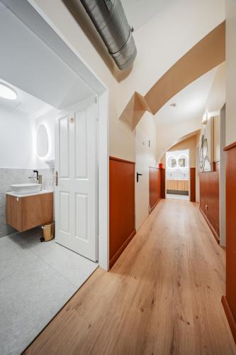 HOME1 - Le Copernicó Boutique Hostel