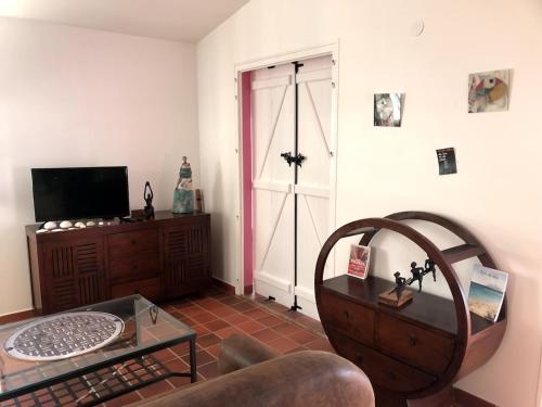 TV a/nebo společenská místnost v ubytování Beautiful villa with exceptional views