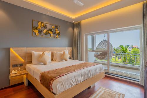 Letto o letti in una camera di Alaya Stays Gracias Retreat near Ashvem Beach 3 minutes Walk From The Beach