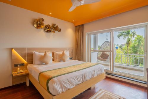 Letto o letti in una camera di Alaya Stays Gracias Retreat near Ashvem Beach 3 minutes Walk From The Beach