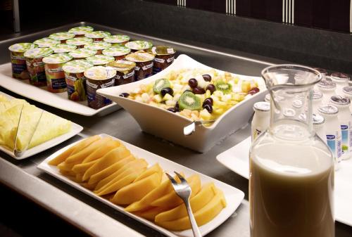 Jídlo v hotelu nebo okolí