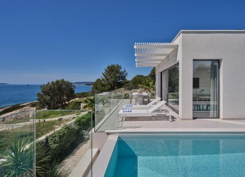 Villa A'More - seafront retreat