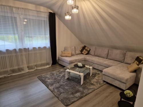 Ruang duduk di Neu 4 Zi Kü Bad Coll-mar