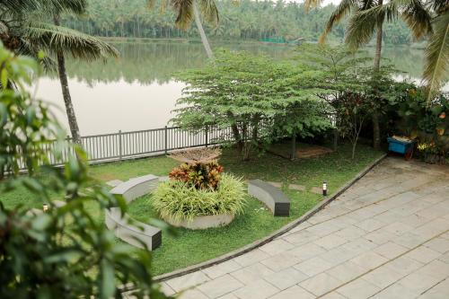 Zahrada ubytování Kaayal Experience - Entire Home in Kozhikode