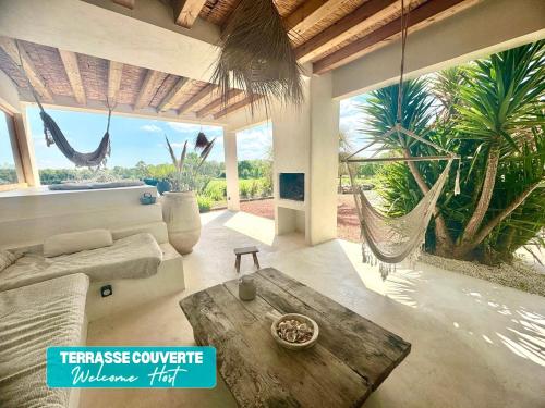 Photo de la galerie de l'établissement Maison Chatel, Confort, piscine & Calme Absolu, à Teyran