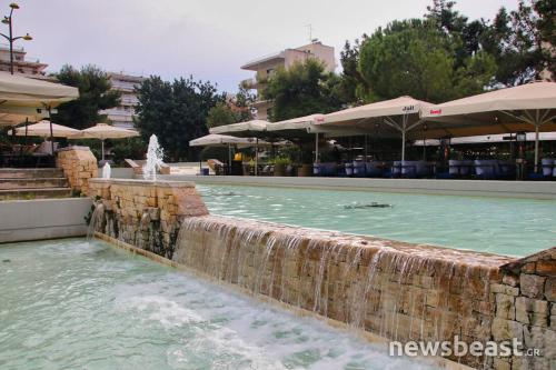 15' to Sea & Acropolis
