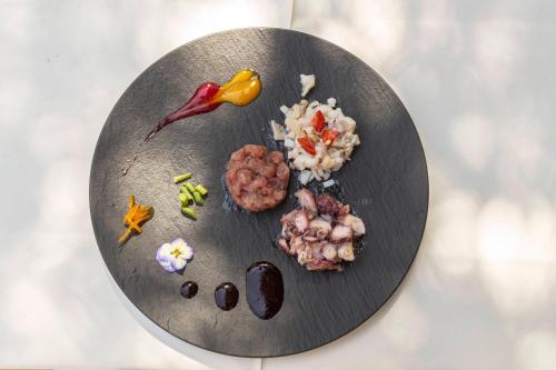 Jídlo v penzionu nebo okolí