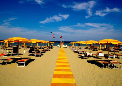 Ein Strand an oder in der Nähe des Hotels