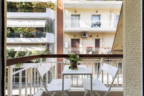 Les Nuances de Bleu - 1-Bedroom & Balcony in Athens
