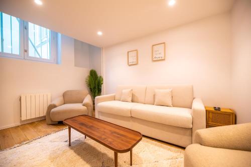 CIA - Duplex in Heart of Paris