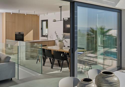 Villa A'More - seafront retreat