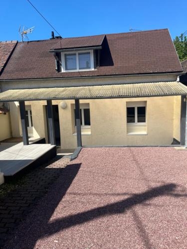 Photo de la galerie de l'établissement La petite maison de ville, à Évreux