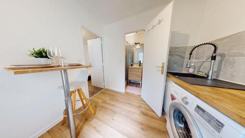 Appartement chaleureux avec terrasse Lesueur