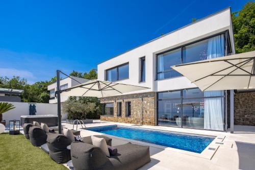 Villa Tramontana - Sophisticated Luxury in Opatija