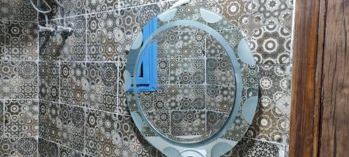 Ένα μπάνιο στο اويسيس مارينا