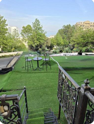 Cosy Sea View Apartment with Balcony near to Nizami Street
