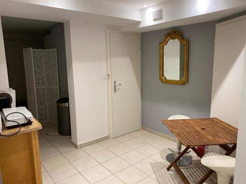 Billede fra billedgalleriet på Residence Mont-Blanc Studio i Genève