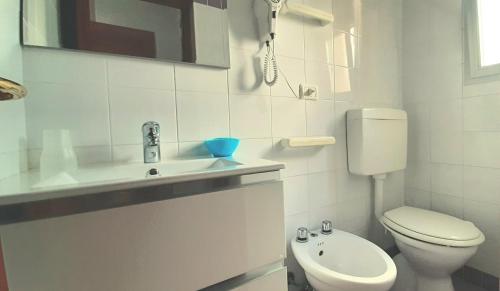 Koupelna v ubytování Pensione TOSCA B&B Cattolica