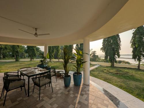 Jardín al aire libre en Fort St David by Luxunlock