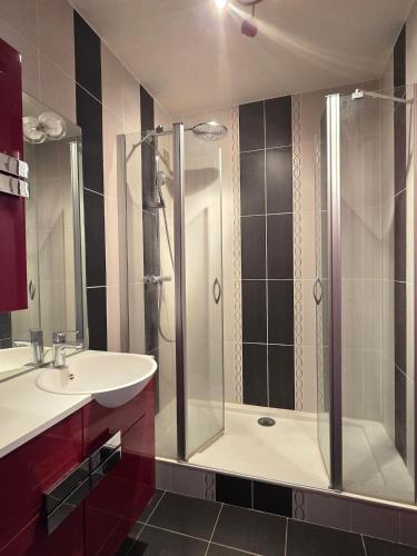 Photo de la galerie de l'établissement le refuge, au Mans