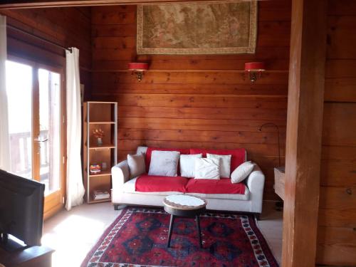 Photo de la galerie de l'établissement Chalet des 2 cols porte des Bauges, à Saint-Pierre-dʼAlbigny