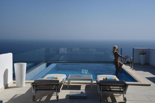 Πισίνα στο ή κοντά στο 65 Stairs to heaven private pool