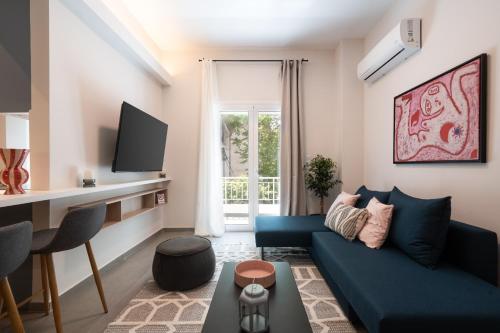 1BR Next to Metro Modern Living & Arcade Machine