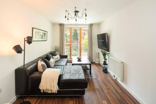Homey and Secure apartment - Wembley Stadium! photo 6