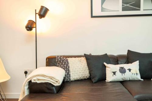 Homey and Secure apartment - Wembley Stadium! photo 25