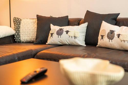 Homey and Secure apartment - Wembley Stadium! photo 30