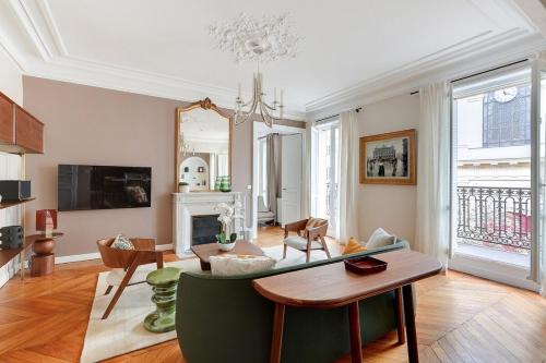 Le Marais Chic by Ecoflats