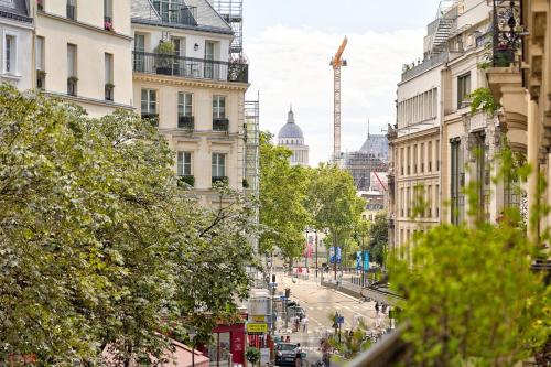 Le Marais Chic by Ecoflats