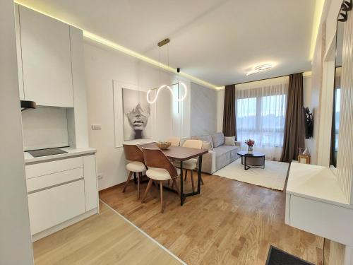 Η κουζίνα ή μικρή κουζίνα στο Apartmani Magnet Zlatibor