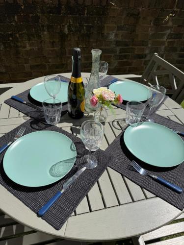 Ποτά στο 2 Bedroom Apartment Ground Floor Eastbourne Town Centre