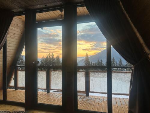 Gambar di galeri bagi Cabana Piatra Codrilor di Sunători