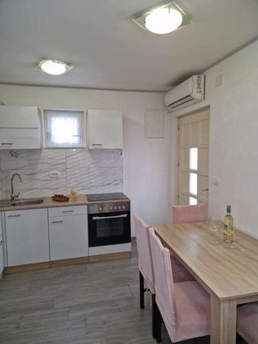 Studio Apartment Frane