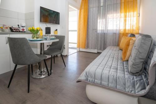 NICE & COMFY Zadar Old town apartment GIARA 2