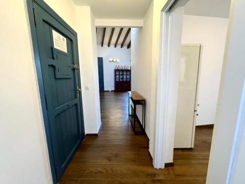 Fotografie z fotogalerie ubytování Gran apartamento con vista a las torres de Quart ve Valencii