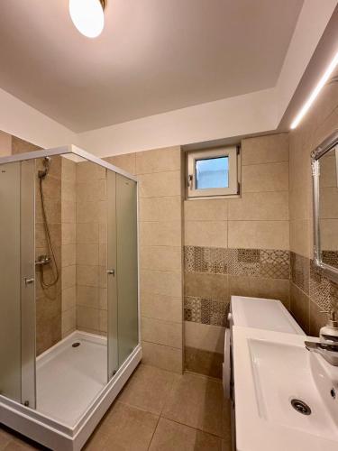 Et badeværelse på Happy Family Lamera Residence