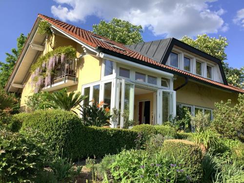 Κήπος έξω από το Haus Ahorn