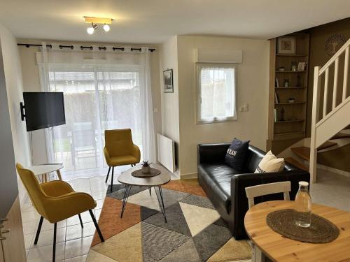 1006 - Maison 4p dans une résidence privée avec piscine.