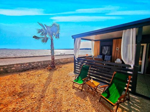 INNOVA TravelVir - Mobhome Daniel