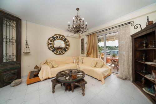 Vintage Place Near ATH Airport