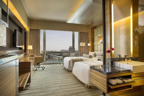 Katil atau katil-katil dalam bilik di Kempinski Hotel Yinchuan