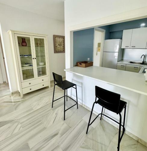 Amplio y luminoso apartamento en puerto banus