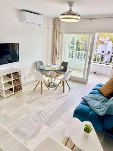 Amplio y luminoso apartamento en puerto banus