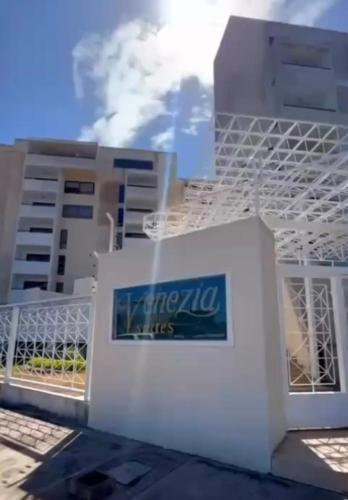 Το κτήριο όπου στεγάζεται  το διαμέρισμα