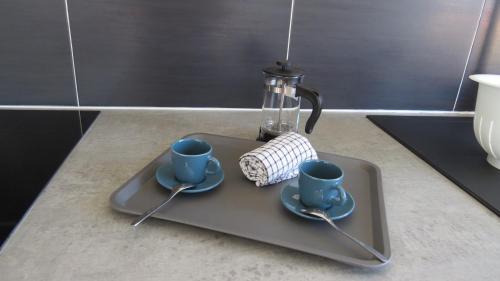 Tetera y cafetera en Ocean Roof